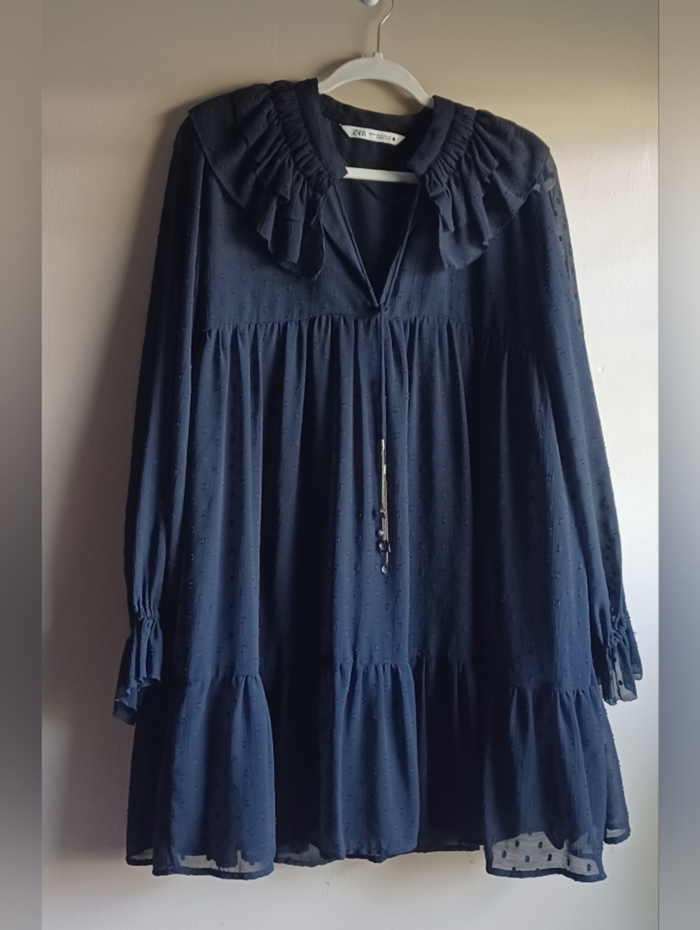 ZARA MINO DRESS FEATURING A RUFFLED COLLAR AND SHEER DOTTED FABRIC IN BLACK XL